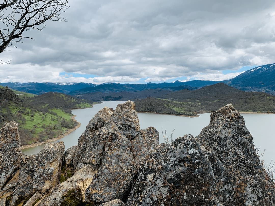 Van Life: Great Rock Climbing, Hikes and Dining in the Rogue Valley